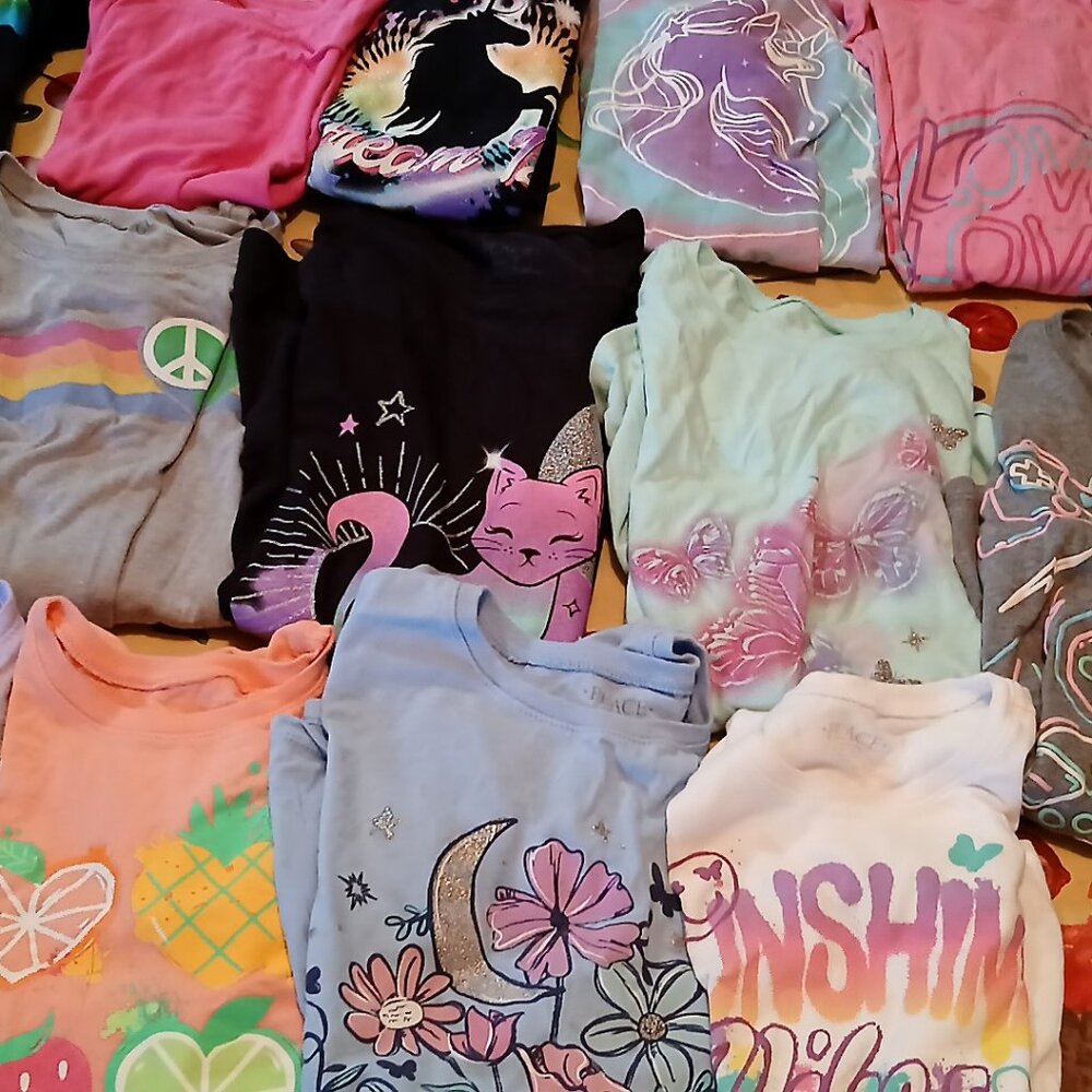 The place girls tops whole sale lot 15 shirts lityle girs sizes from small to 2x
